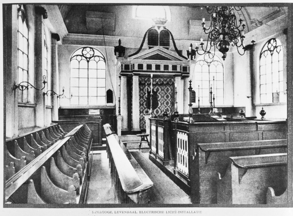 Synagogue, Levendaal. 
Electric Lighting Installation! 